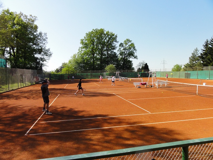 tennis-fc-ezelsdorf